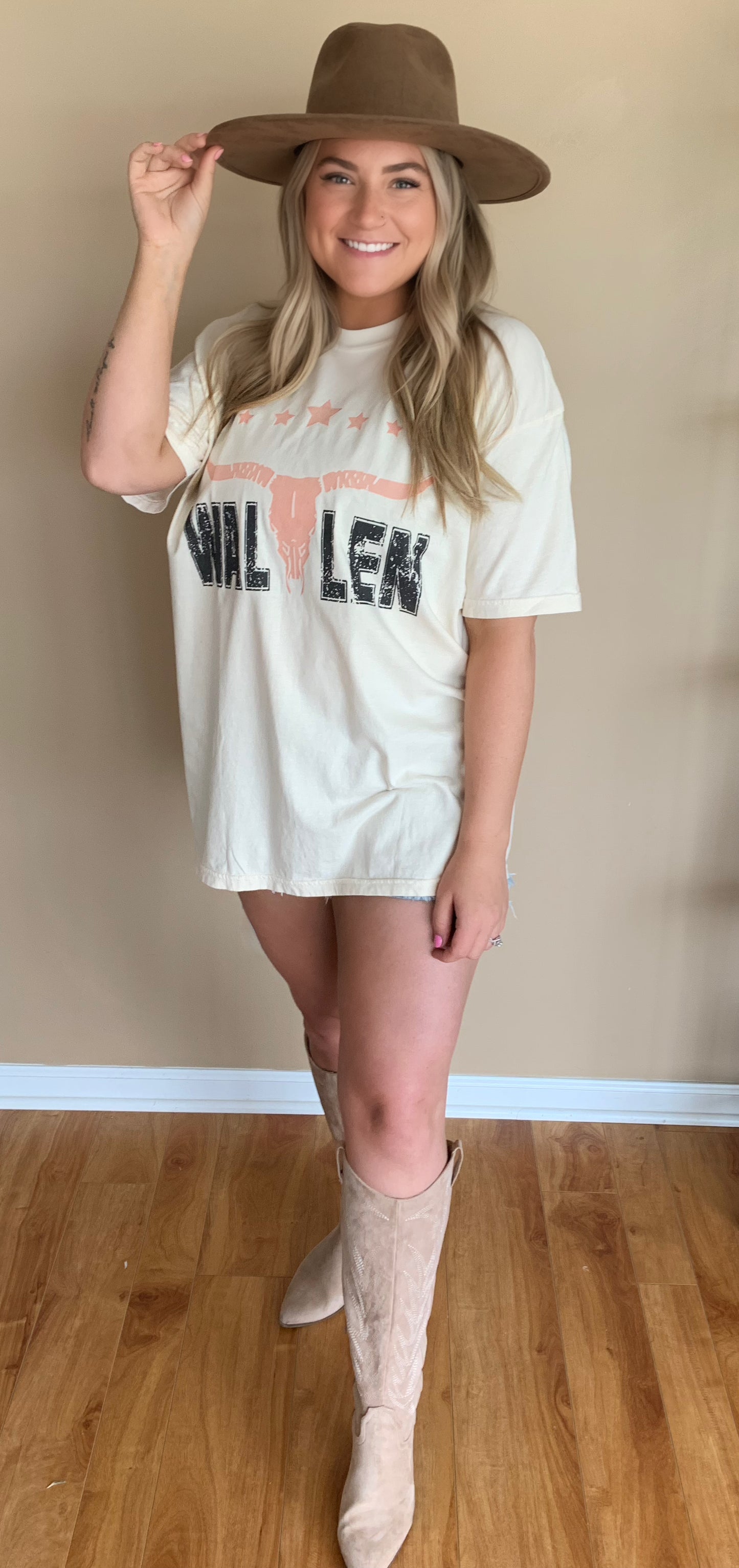 Wallen Tee